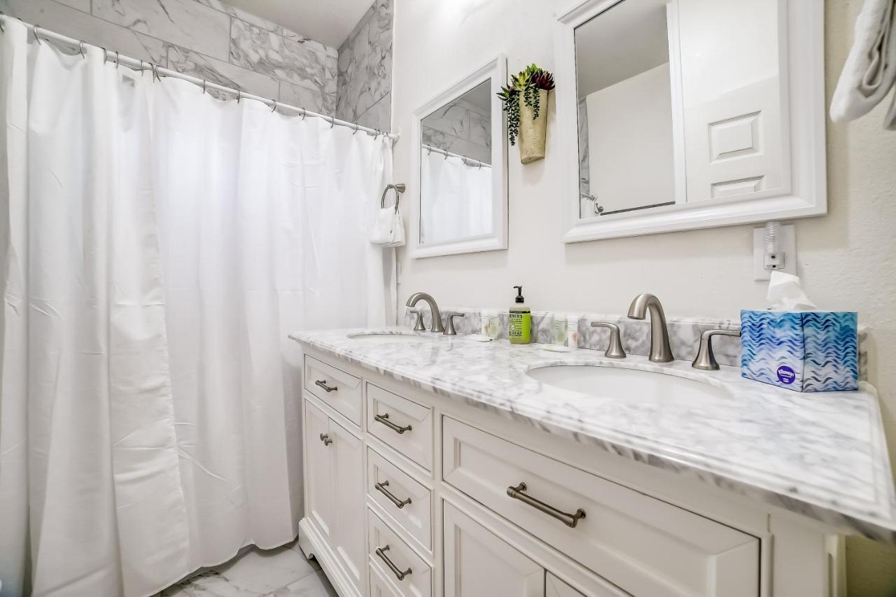 Midtown Modern Farmhouse San Antonio Eksteriør bilde