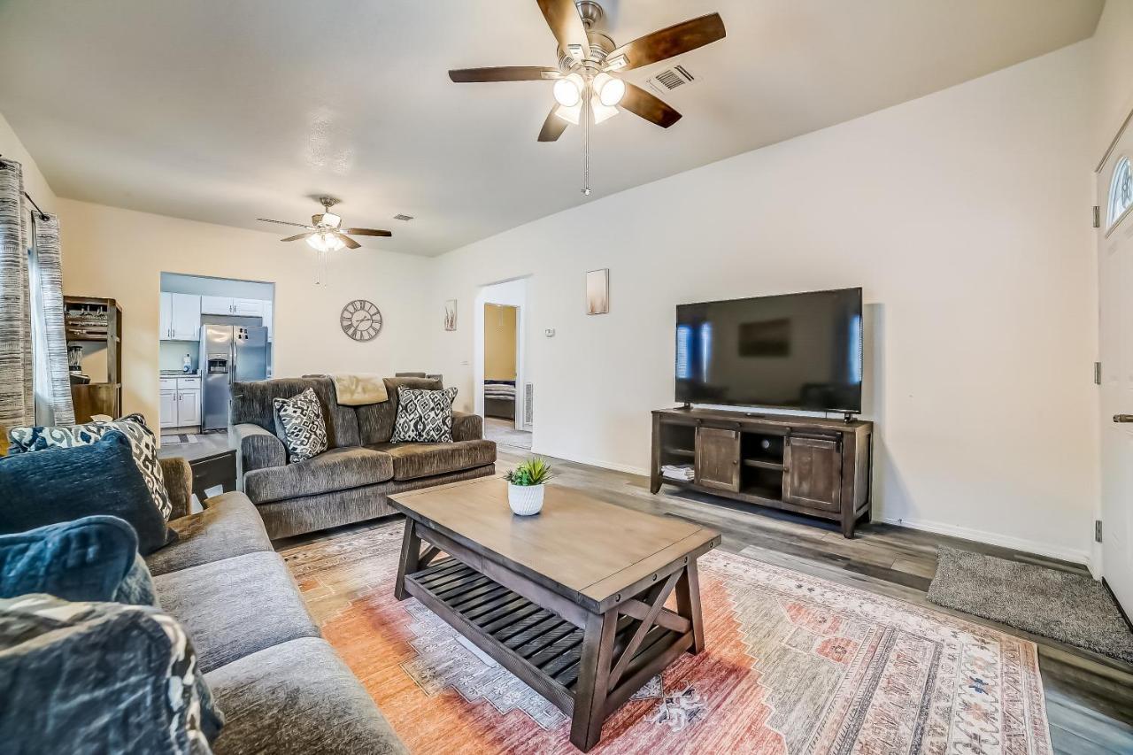 Midtown Modern Farmhouse San Antonio Eksteriør bilde